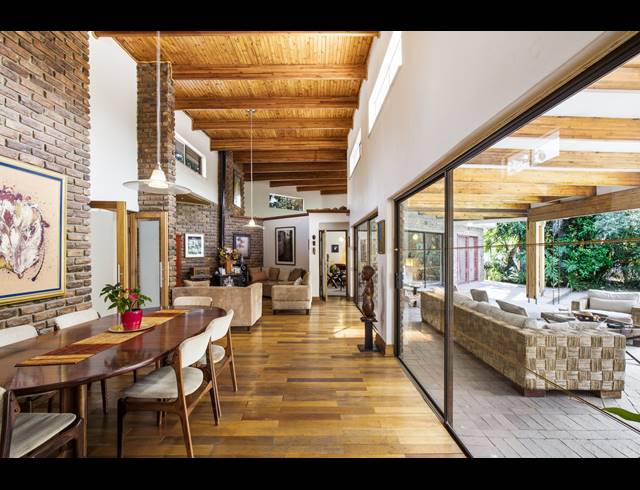 5 BEDROOM HOUSE FOR SALE IN BRYANSTON